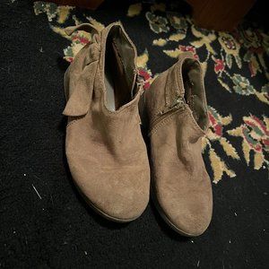 Nine West Tan Boots Size 11 Girls